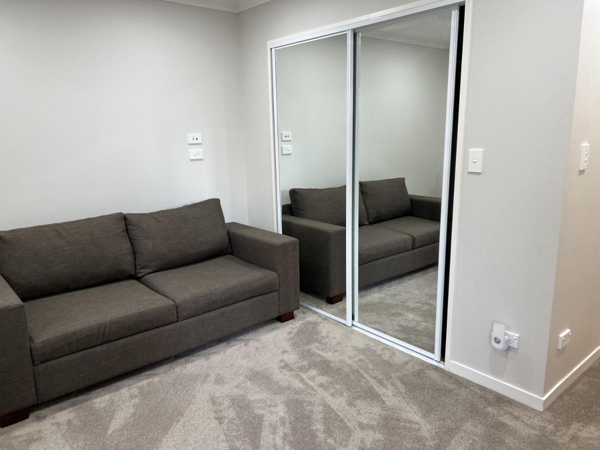 Guest Suite - Cosy Place In The Wattle Downs Auckland Extérieur photo